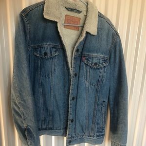 Levi’s Sherpa trucker jacket